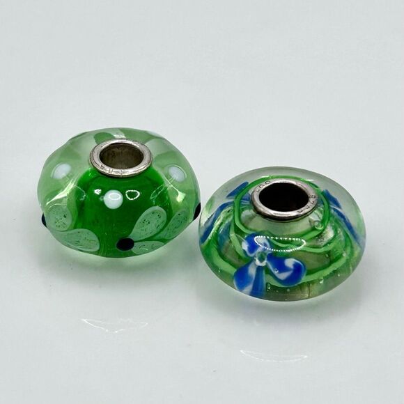TROLLBEADS Set of 2, Blue & Green Theme Flowers & Ferns LAA 925S NEW Condition - Picture 6 of 8